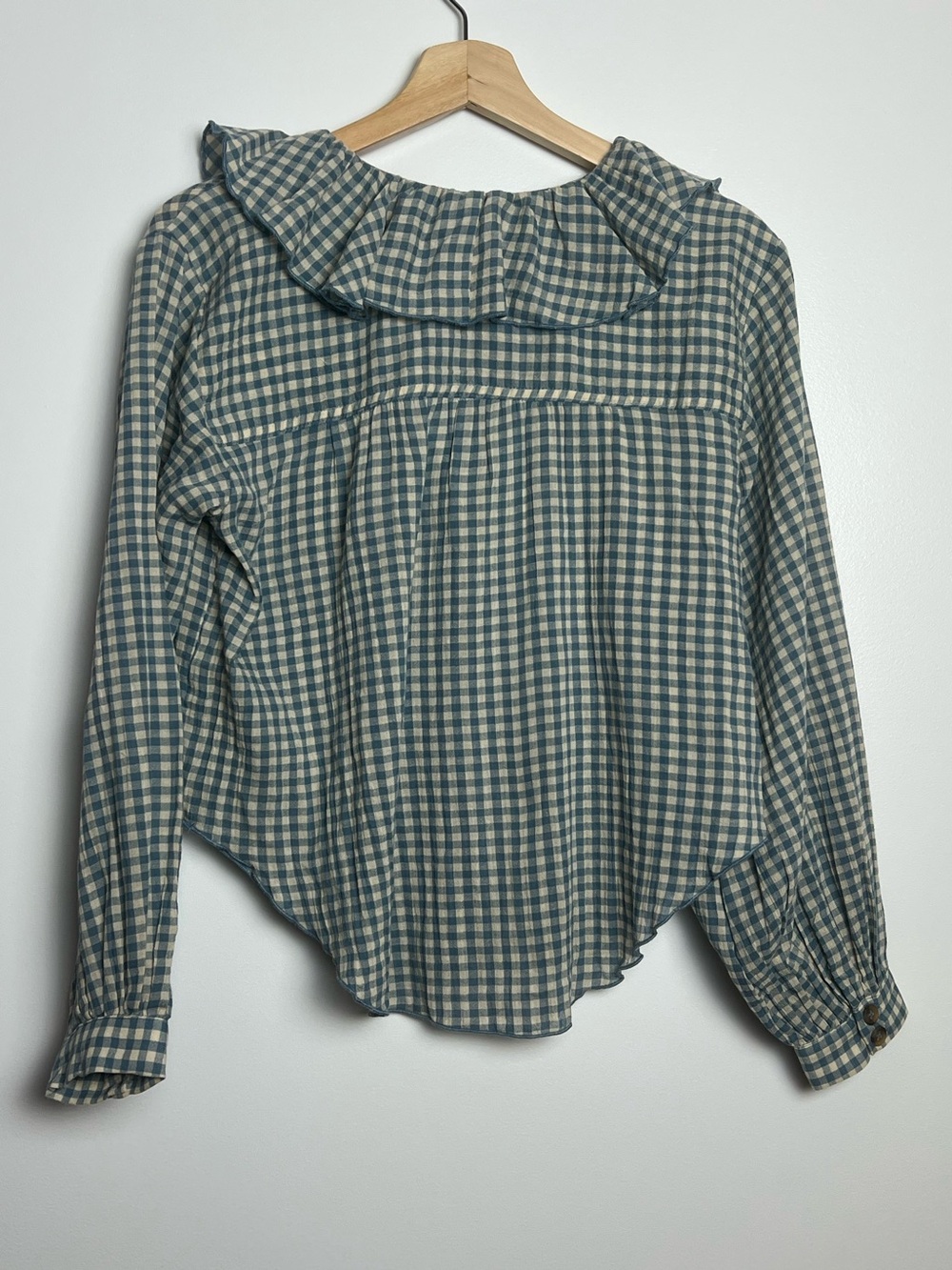 NWOT Pilcro Blue Gingham Button-Front Ruffle Collar Top - Picture 5 of 11